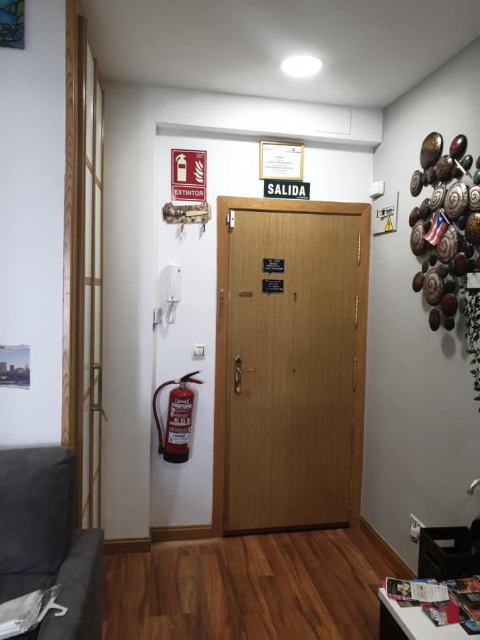 Centroapartament Las Letras Мадрид Екстериор снимка